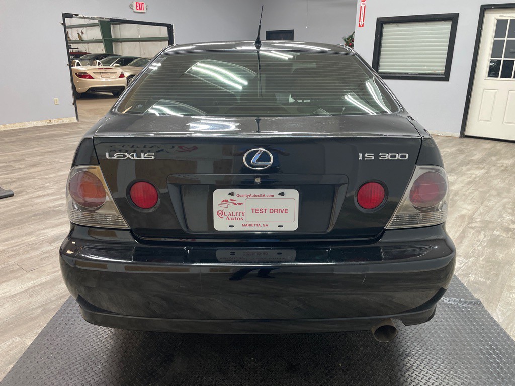 2005 Lexus IS Image 8