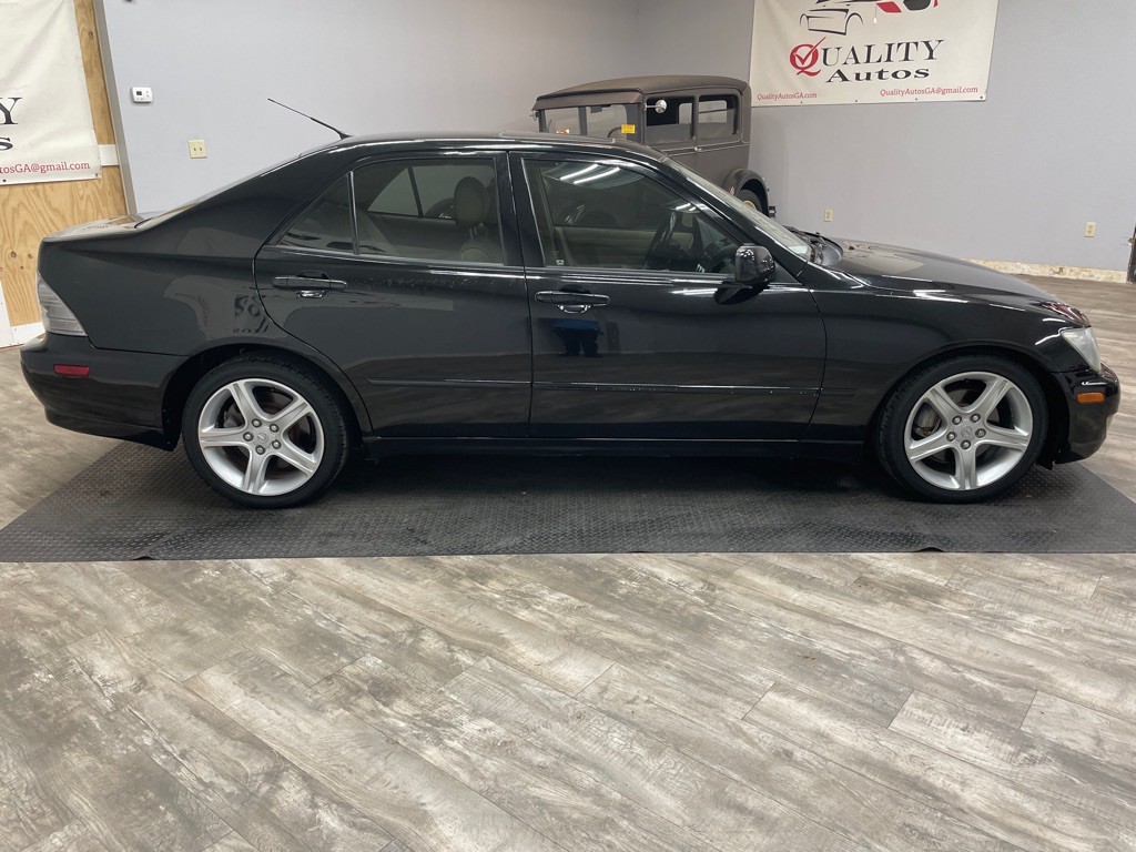 2005 Lexus IS Image 11