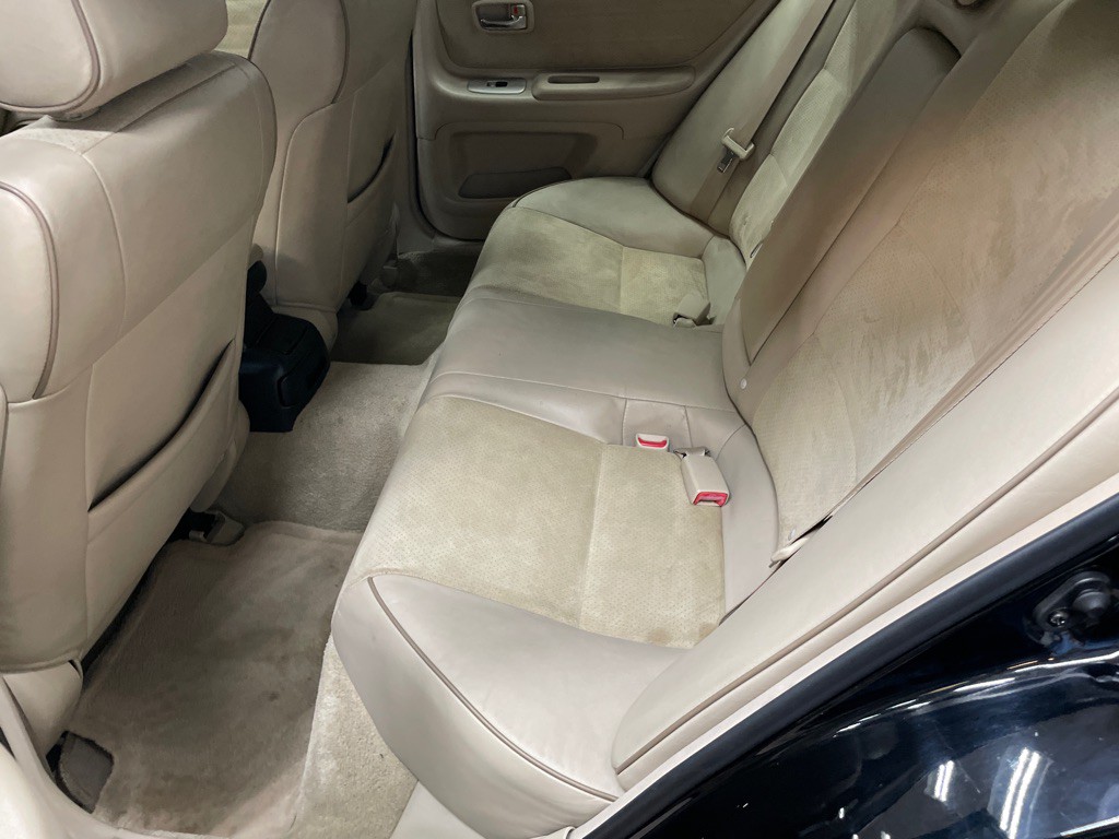 2005 Lexus IS Image 29