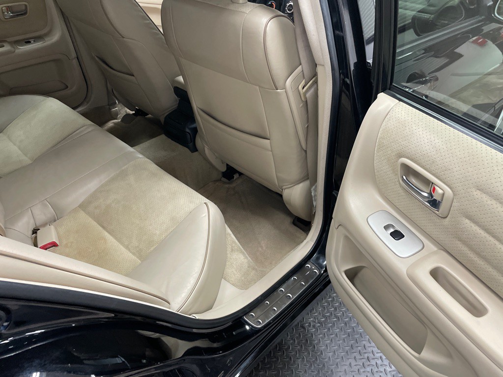 2005 Lexus IS Image 31