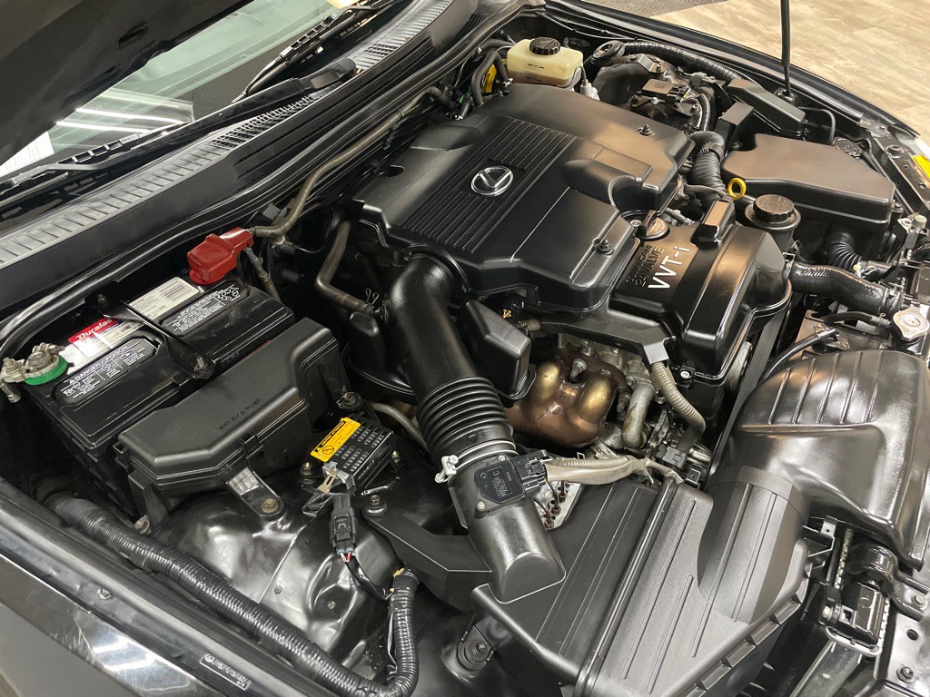 2005 Lexus IS Image 42