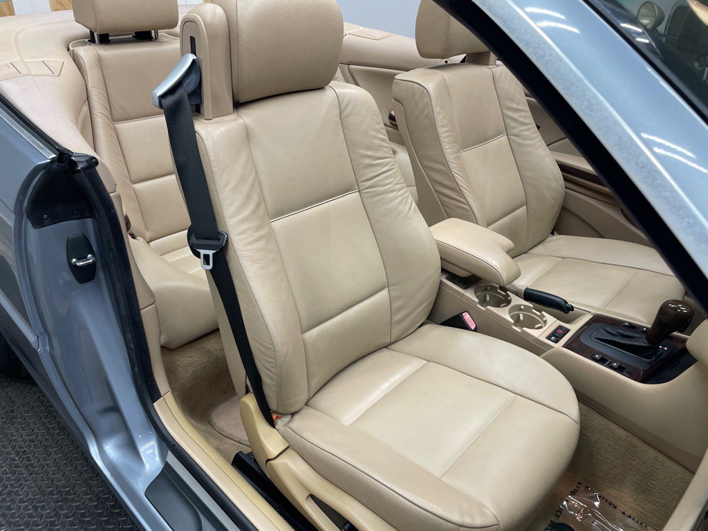 2006 BMW 3 Series Image 38