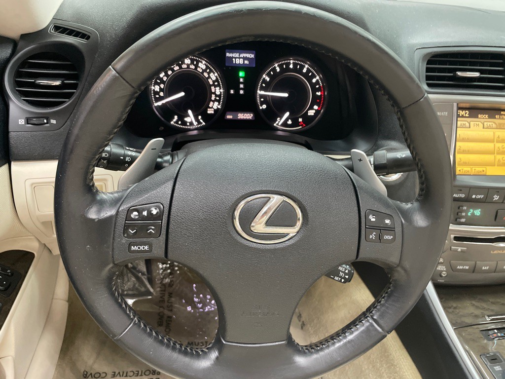2010 Lexus IS Image 29