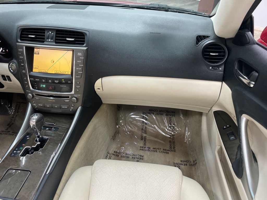 2010 Lexus IS Image 42