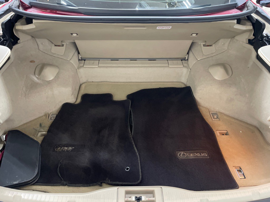 2010 Lexus IS Image 50