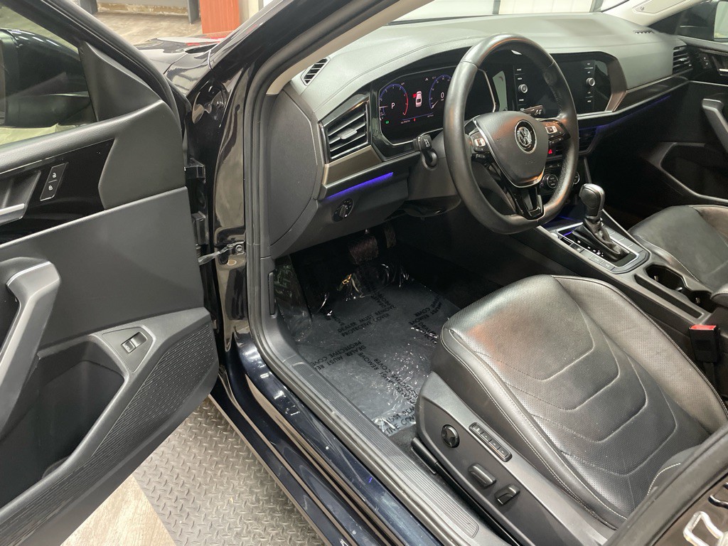 2019 Volkswagen Jetta Image 2