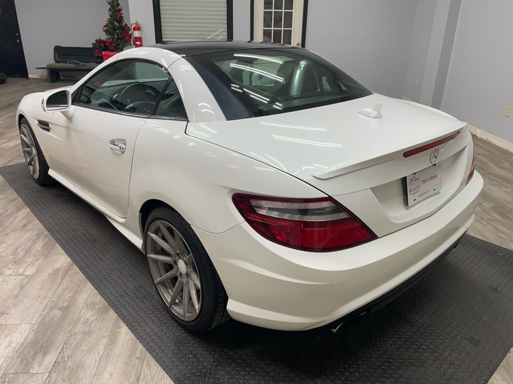 2015 Mercedes-Benz SLK-Class Image 16