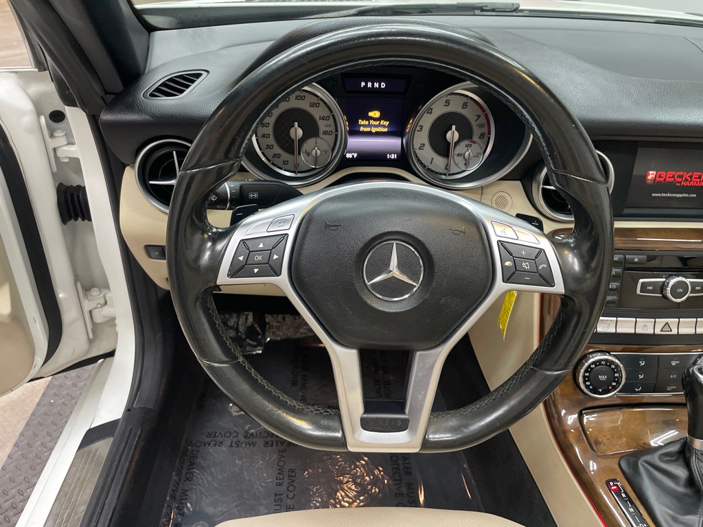 2015 Mercedes-Benz SLK-Class Image 28