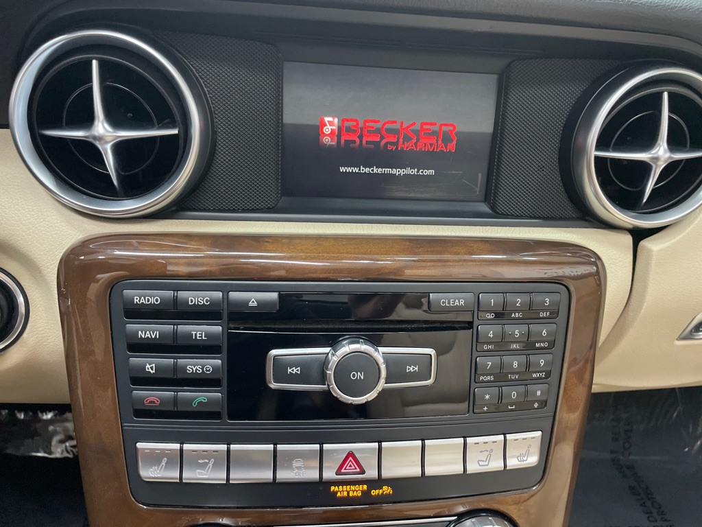 2015 Mercedes-Benz SLK-Class Image 30
