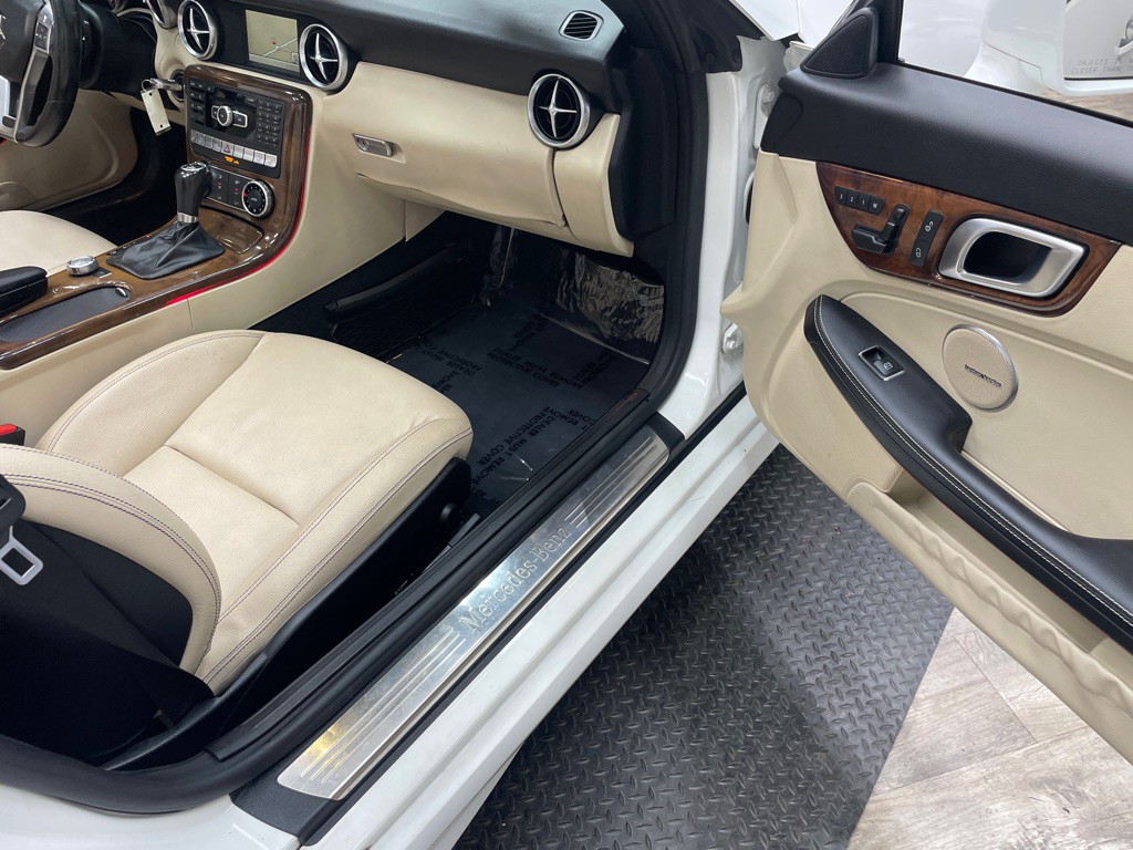 2015 Mercedes-Benz SLK-Class Image 38