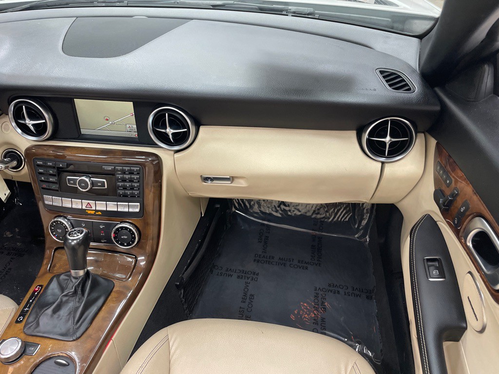 2015 Mercedes-Benz SLK-Class Image 43