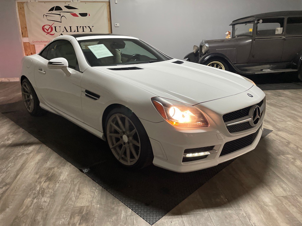 2015 Mercedes-Benz SLK-Class Image 50