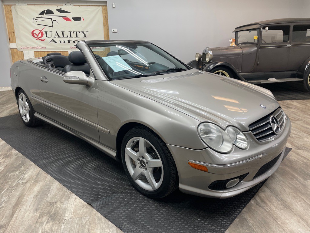 2005 Mercedes-Benz CLK-Class Image 11