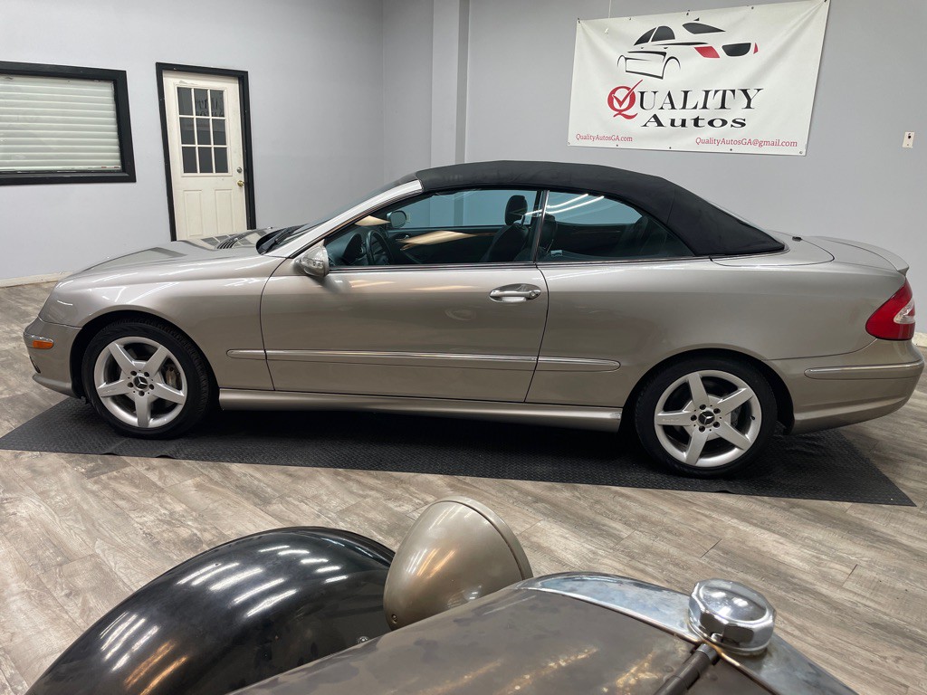 2005 Mercedes-Benz CLK-Class Image 14