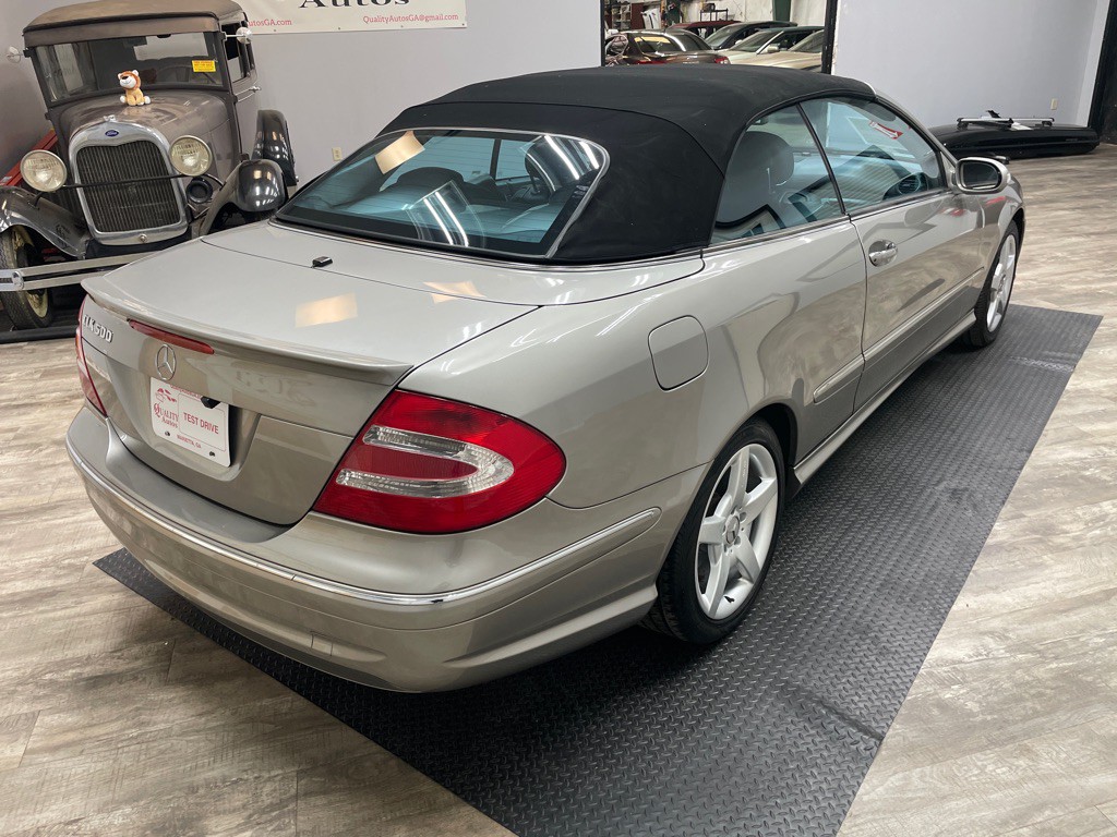 2005 Mercedes-Benz CLK-Class Image 18