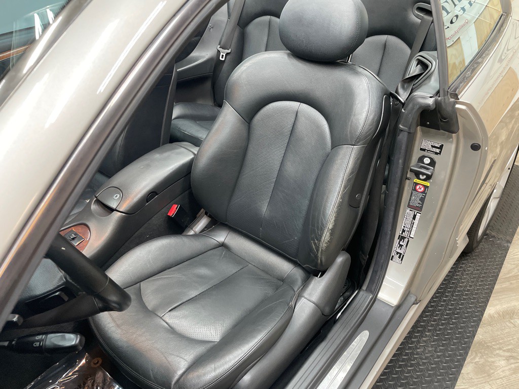 2005 Mercedes-Benz CLK-Class Image 22