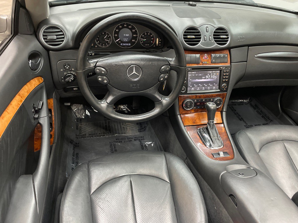 2005 Mercedes-Benz CLK-Class Image 23