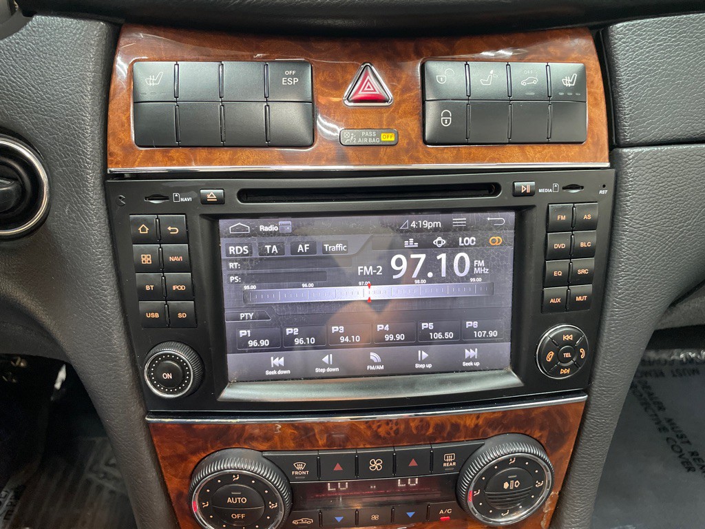 2005 Mercedes-Benz CLK-Class Image 27