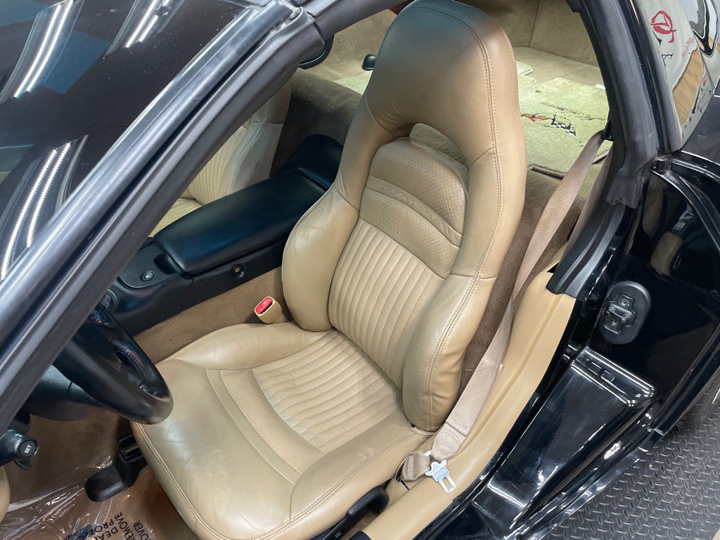 1998 Chevrolet Corvette Image 27