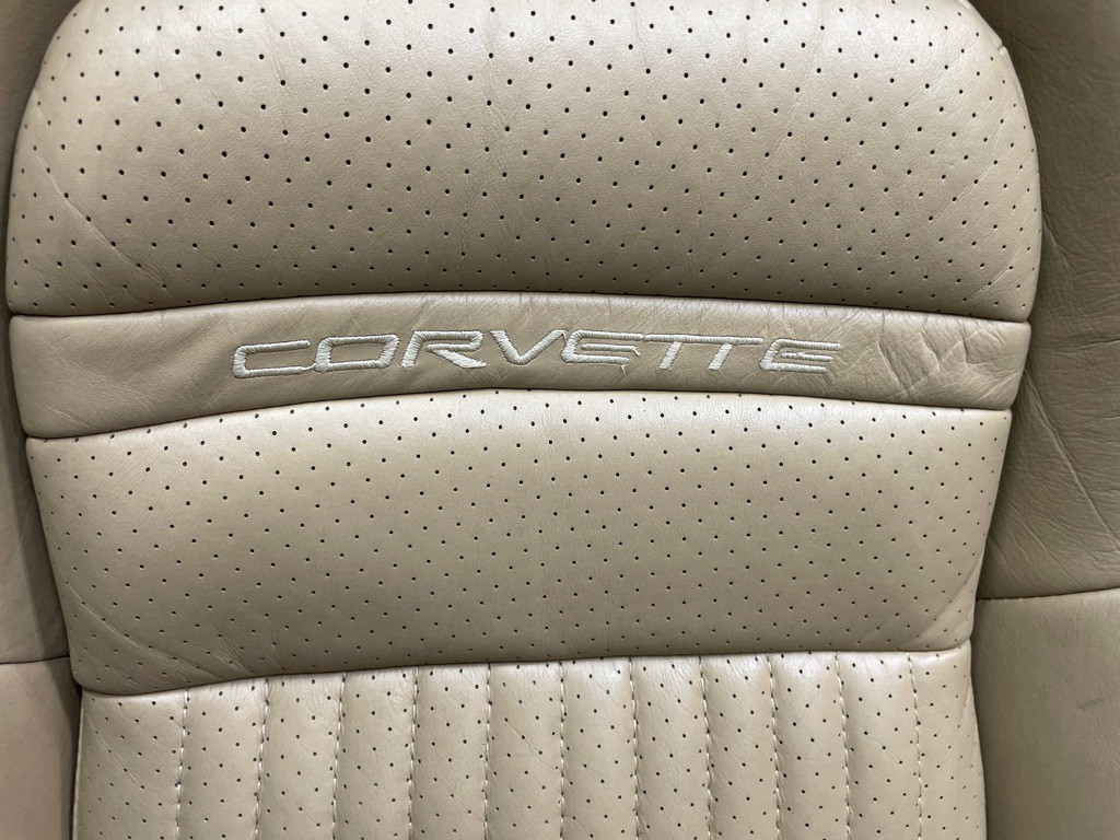 1998 Chevrolet Corvette Image 37