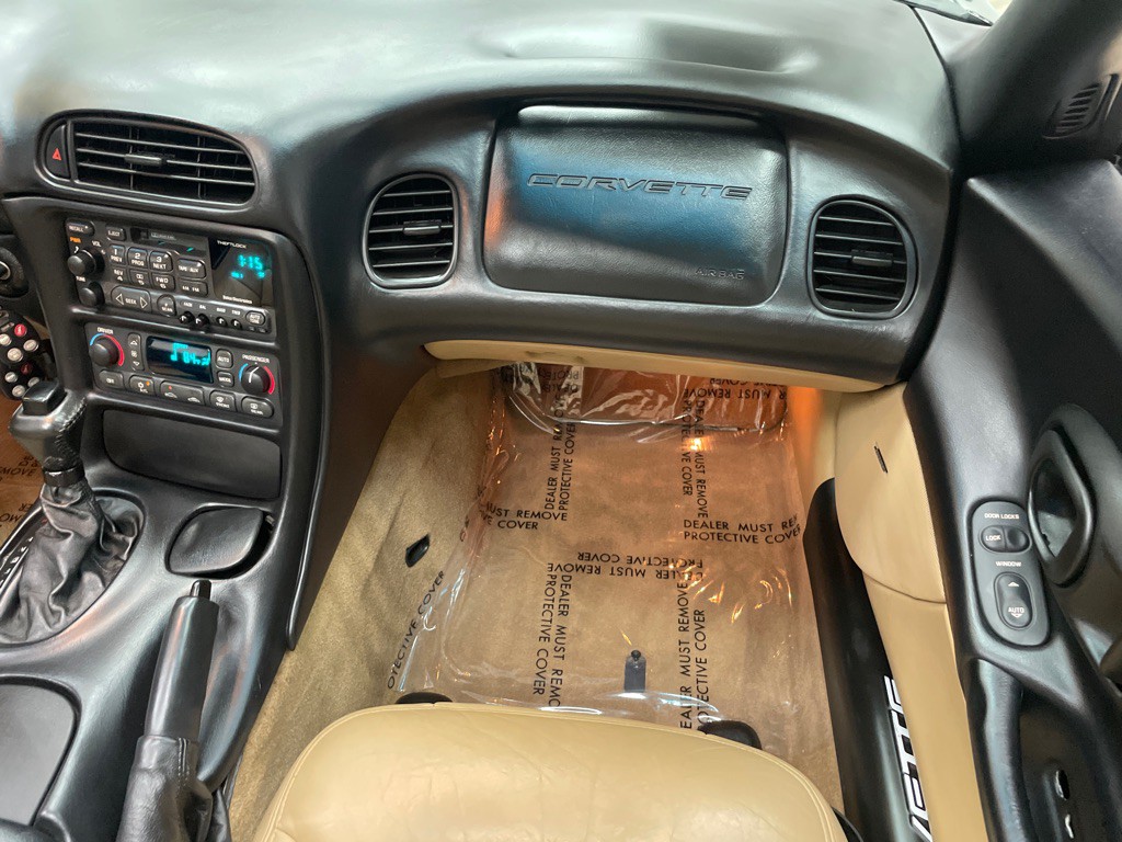 1998 Chevrolet Corvette Image 38