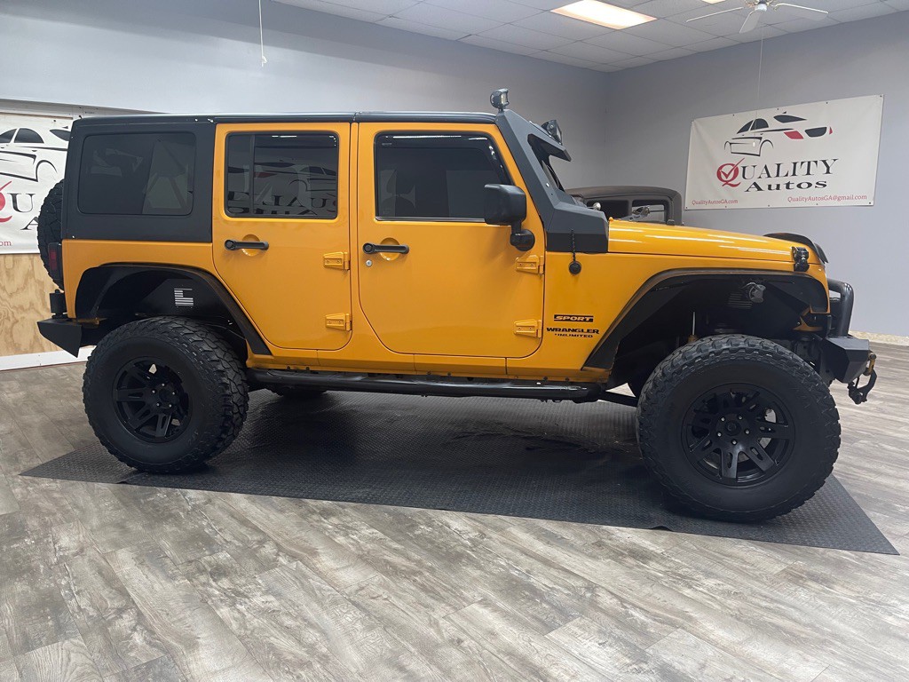 2012 Jeep Wrangler Unlimited Image 9