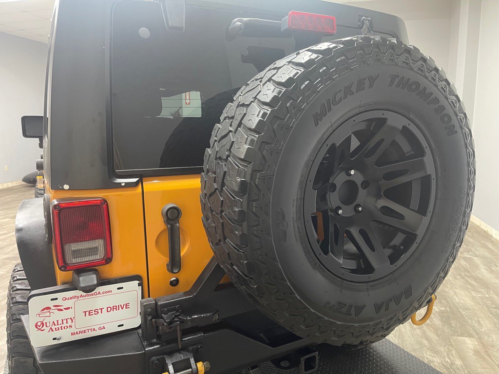 2012 Jeep Wrangler Unlimited Image 13