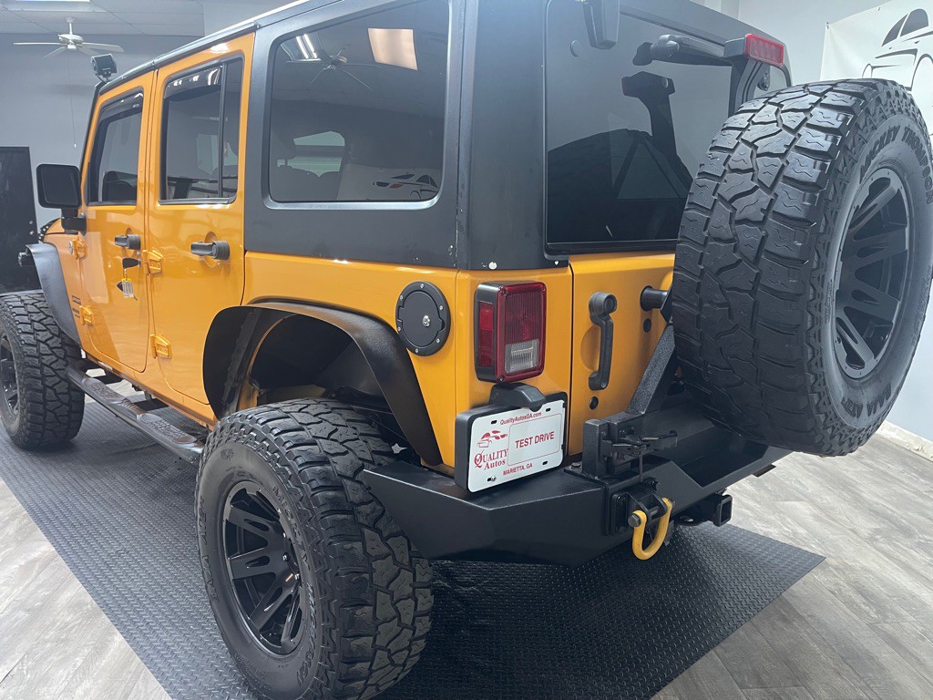 2012 Jeep Wrangler Unlimited Image 15
