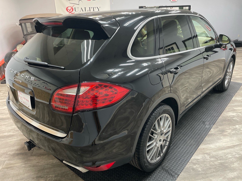 2012 Porsche Cayenne Image 9