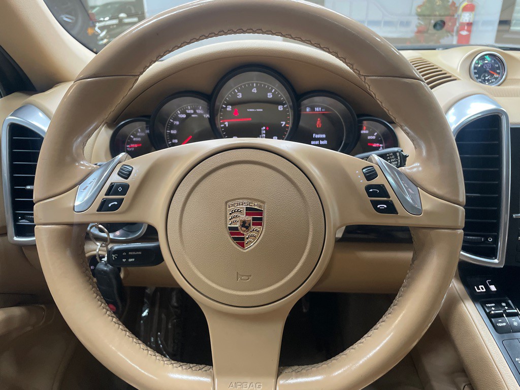2012 Porsche Cayenne Image 18