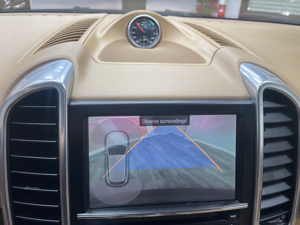 2012 Porsche Cayenne Image 23
