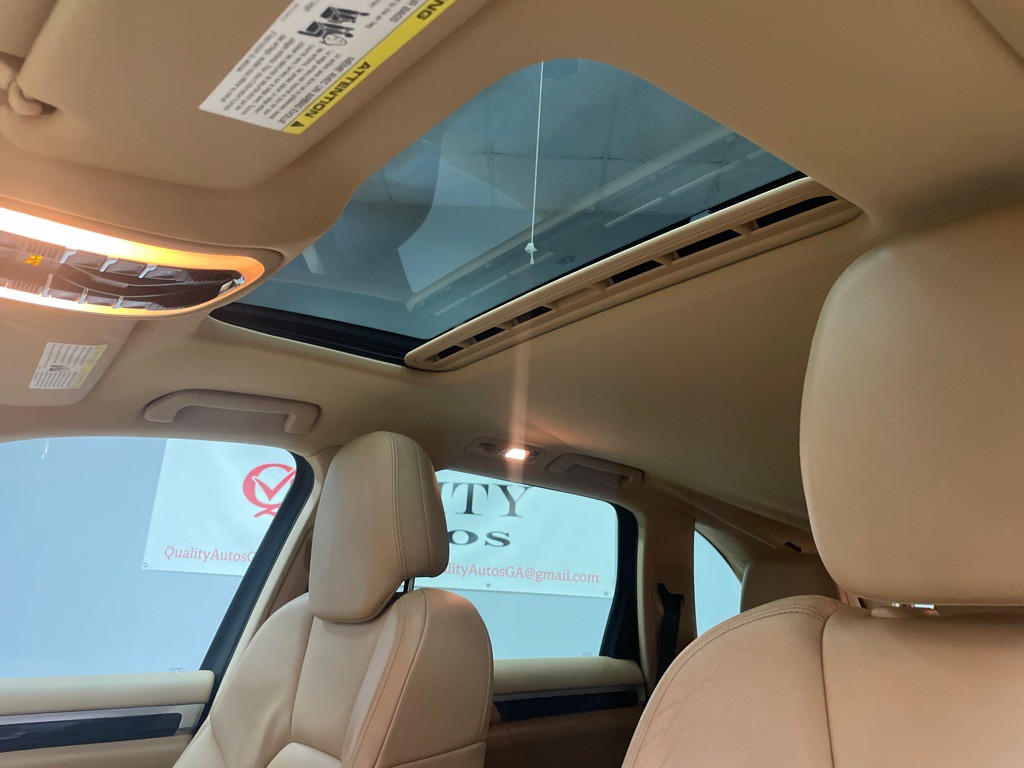 2012 Porsche Cayenne Image 28