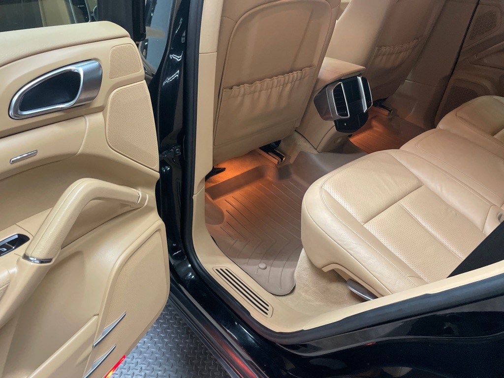 2012 Porsche Cayenne Image 30