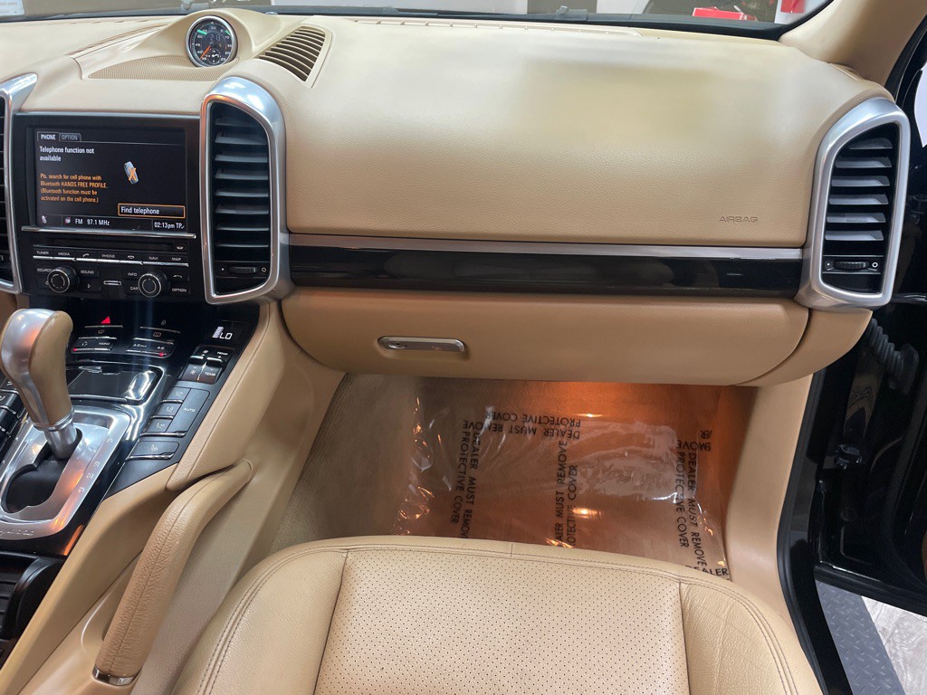 2012 Porsche Cayenne Image 42
