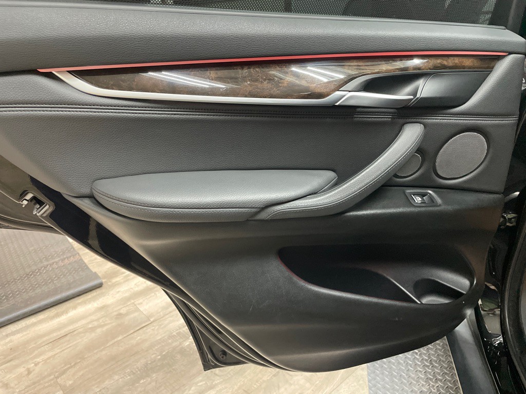 2016 BMW X5 Image 38