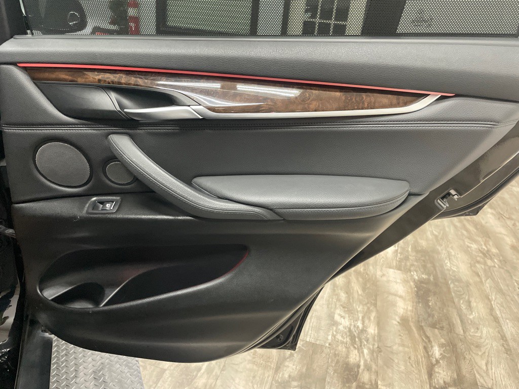 2016 BMW X5 Image 45