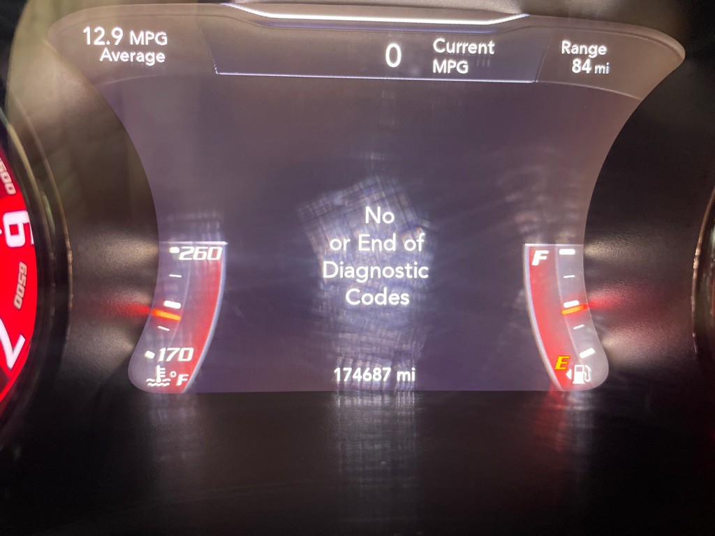 2015 Dodge Challenger Image 21