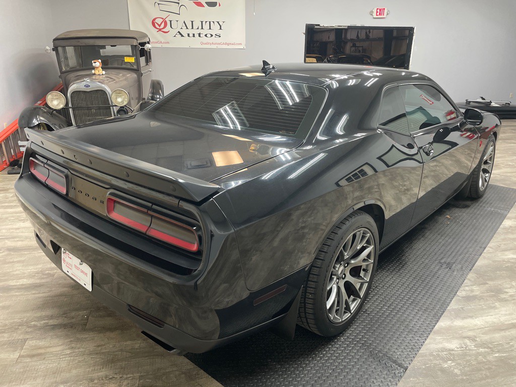 2015 Dodge Challenger Image 11