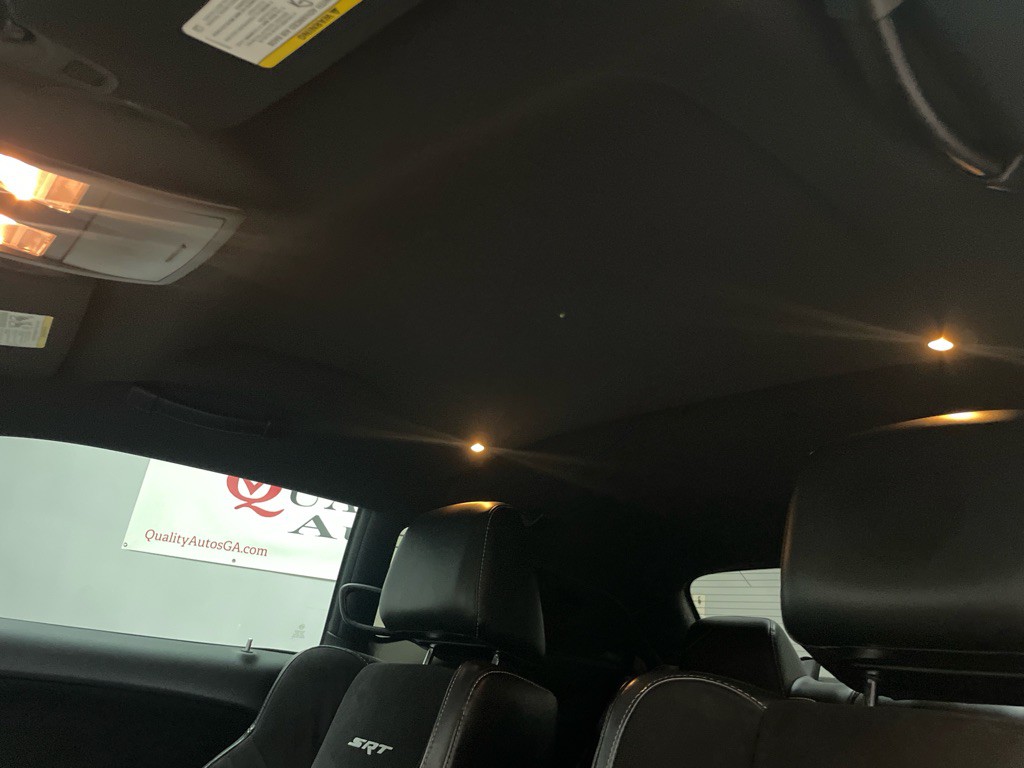 2015 Dodge Challenger Image 28