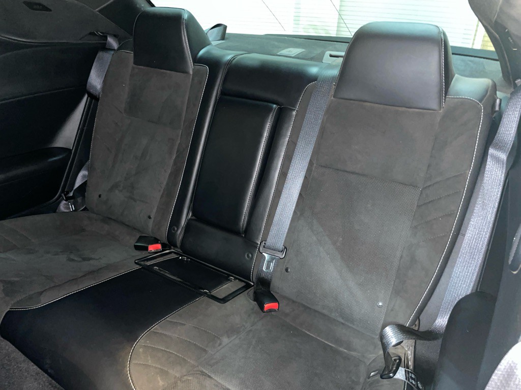 2015 Dodge Challenger Image 30