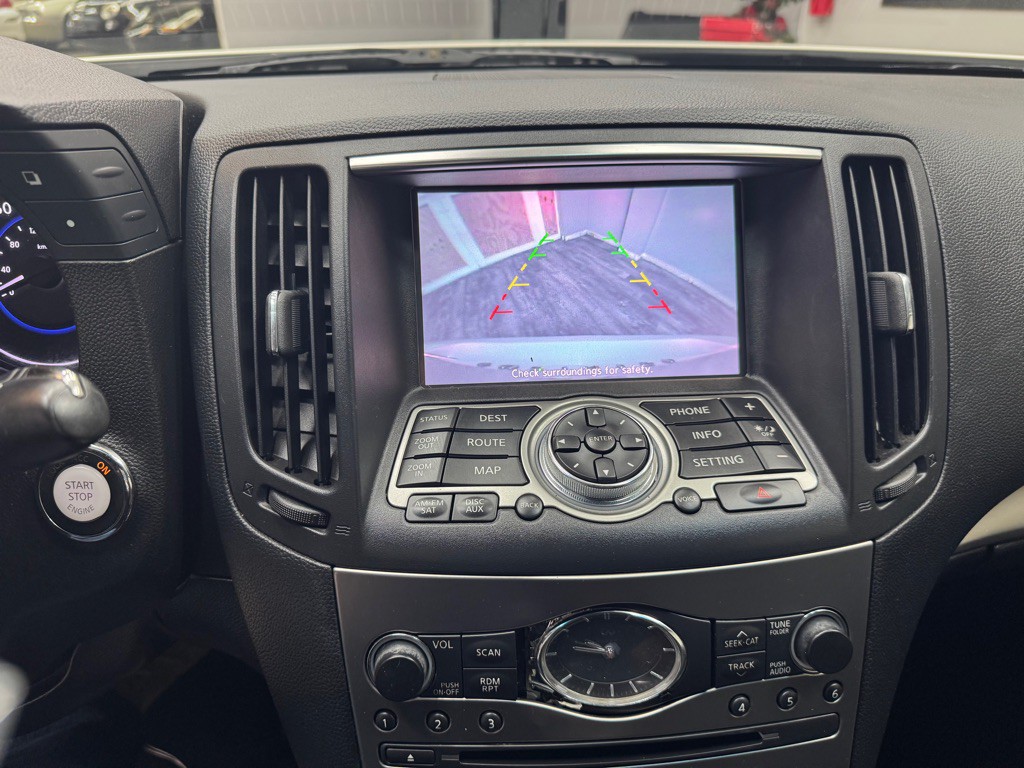 2013 INFINITI G37 Image 23