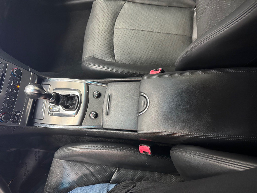 2013 INFINITI G37 Image 29