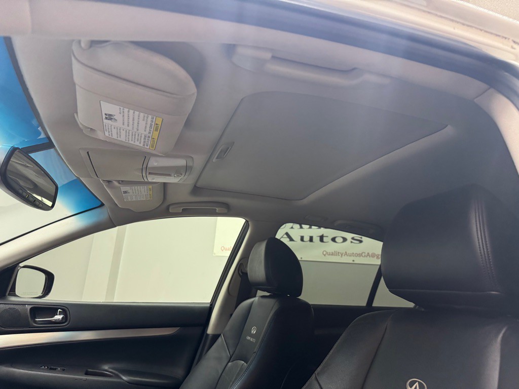 2013 INFINITI G37 Image 32