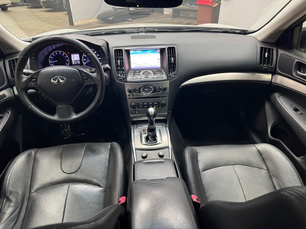 2013 INFINITI G37 Image 37