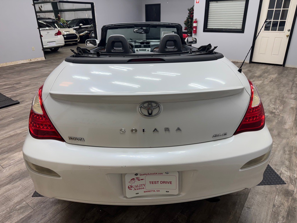 2008 Toyota Camry Image 10