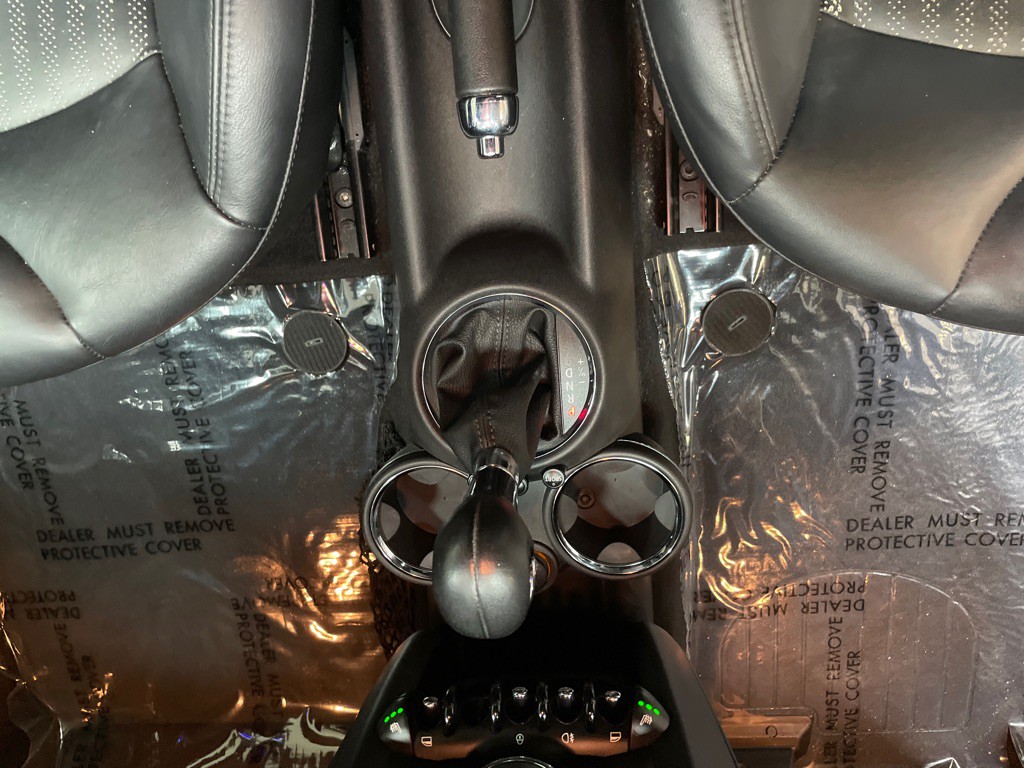 2012 MINI Cooper Image 25