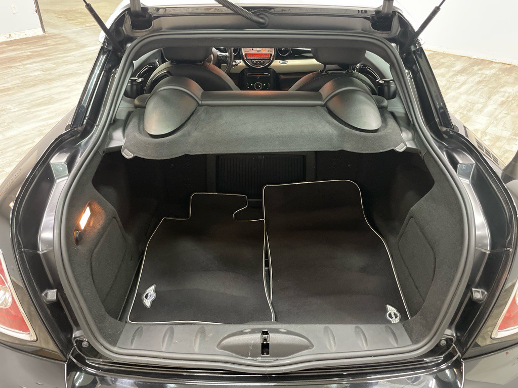 2012 MINI Cooper Image 34