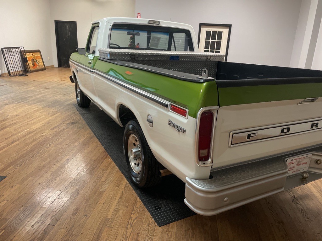 1976 Ford F-100 Image 9
