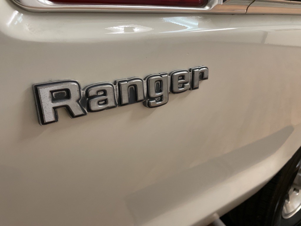 1976 Ford F-100 Image 12