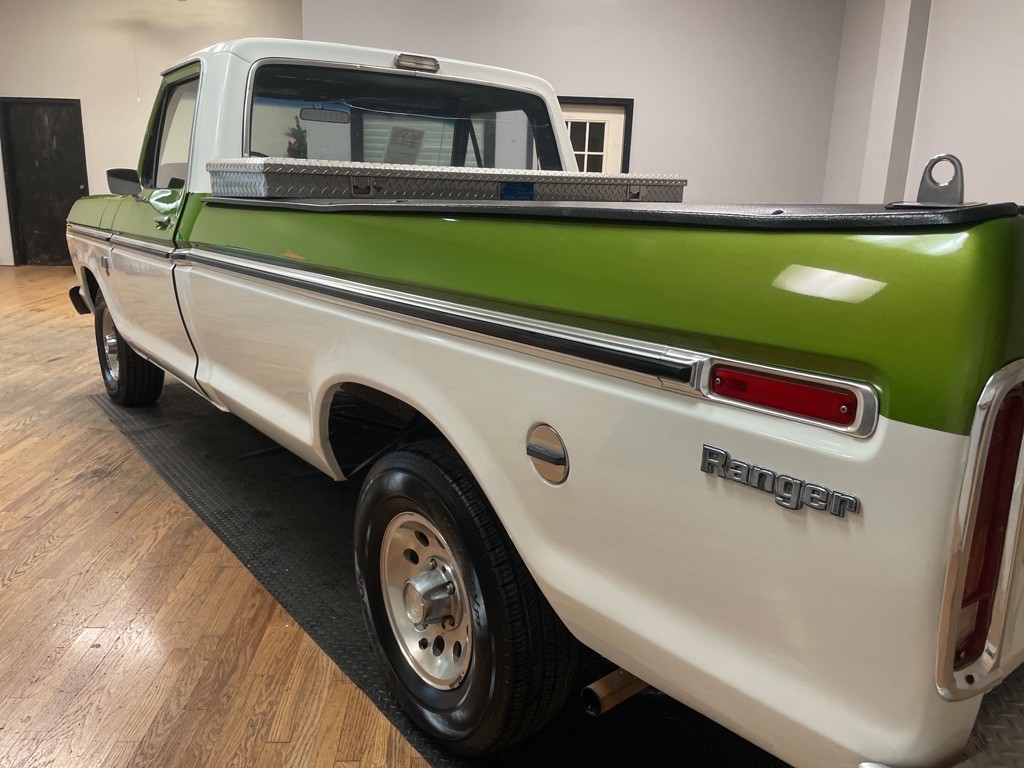 1976 Ford F-100 Image 23